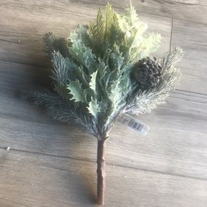 Ashland Christmas Artificial Frosted Bush